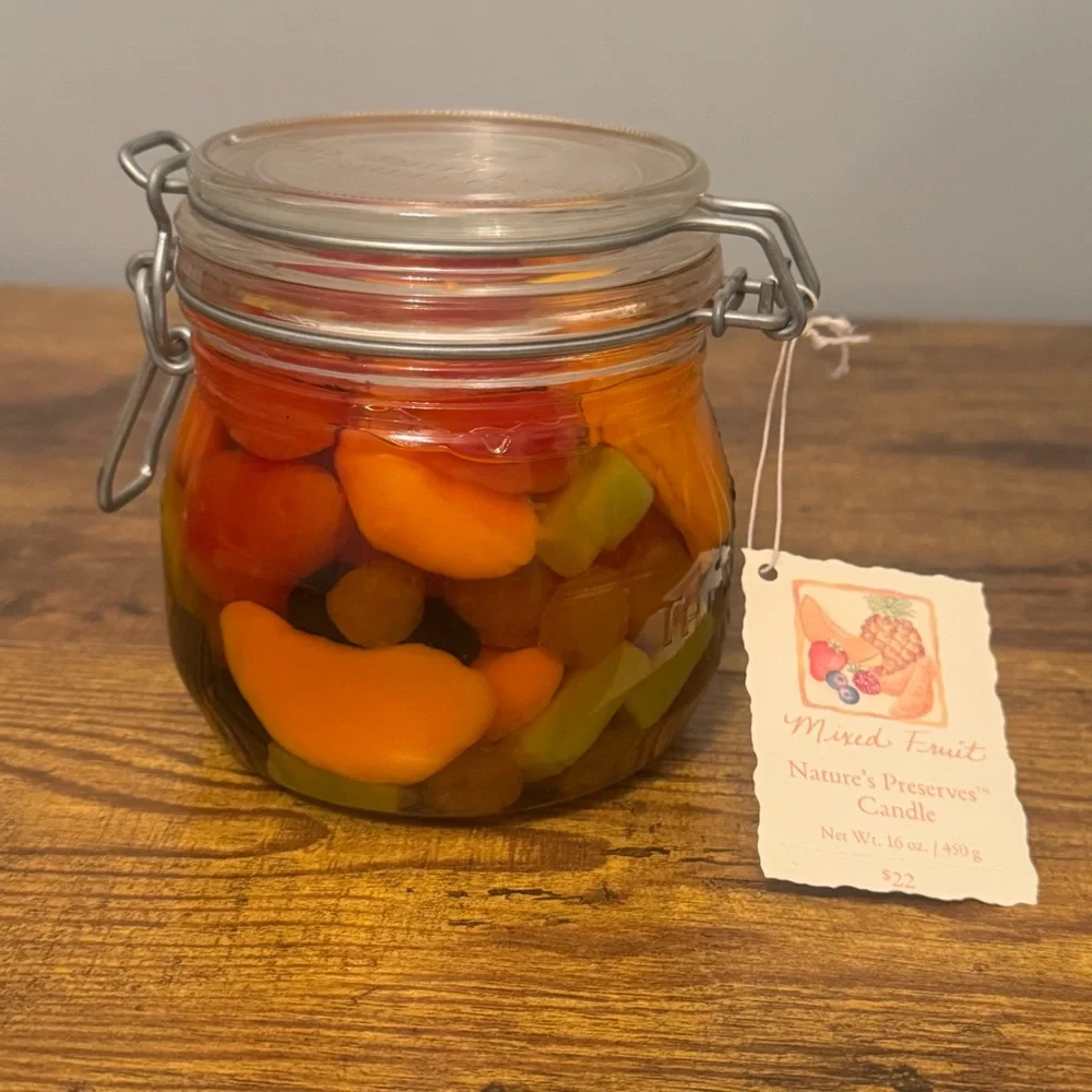 New NWT White Barn Nature’s Preserves Mixed Fruit Candle 16 oz – Discontinued - Picture 1 of 9
